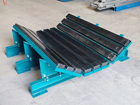 UHMWPE 폴리우레탄 고무 슬라이더 임팩트 롤러 베드 마모 저항자 조정할 수 있는 버퍼